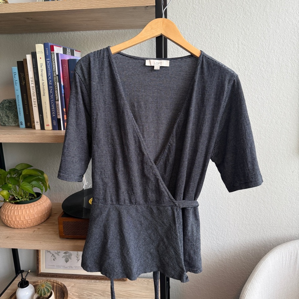 LOFT 94% Cotton Knit Wrap Top | Black/White